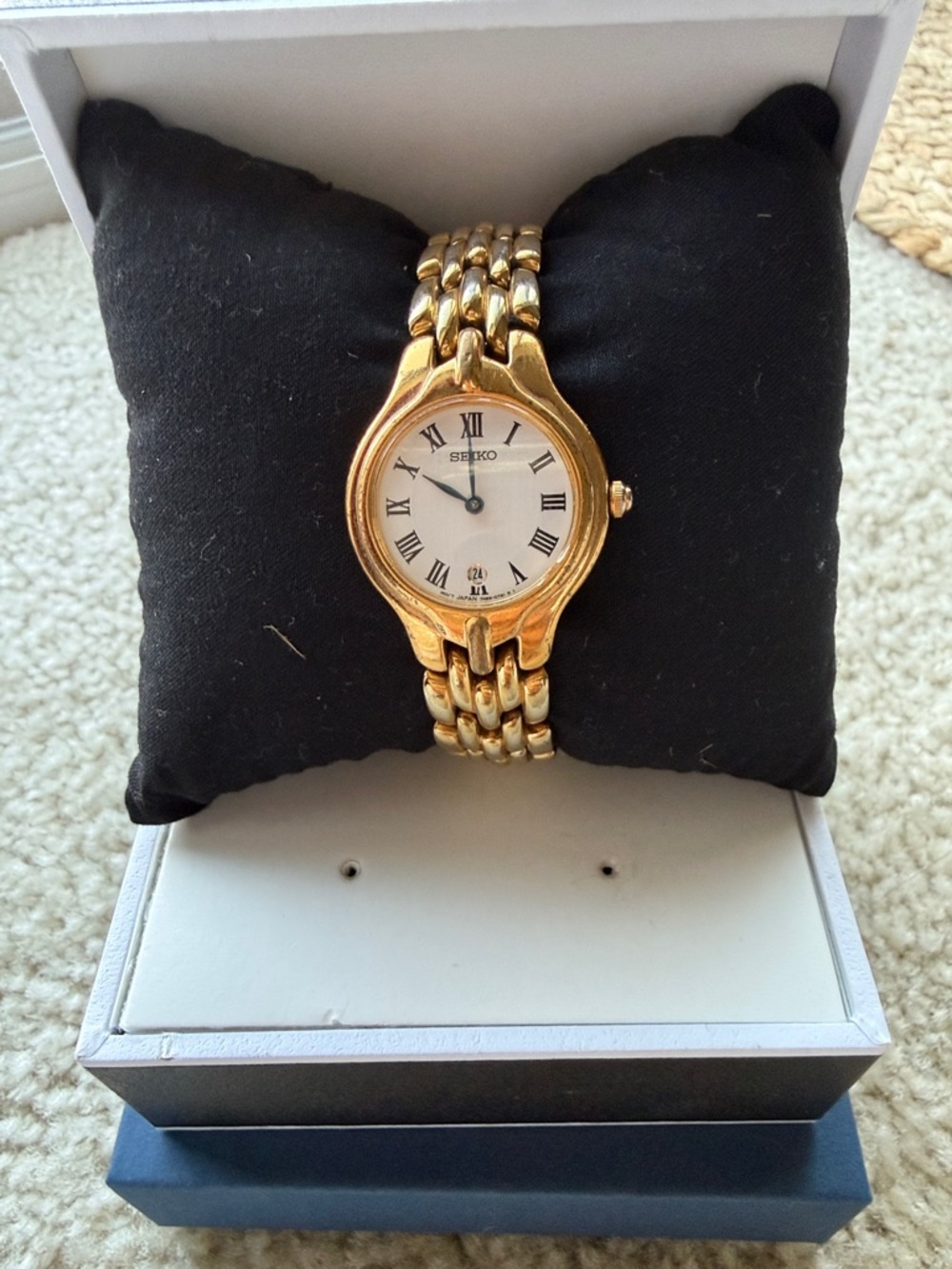 Seiko Gold and White Women's Bracelet Watch